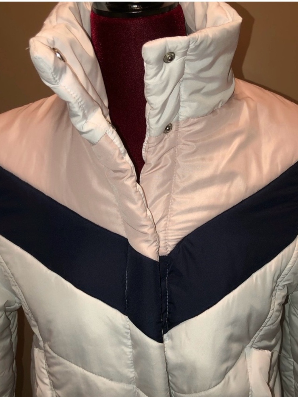 💞CHARLOTTE RUSSE~Chevron Design Puffer Jacket